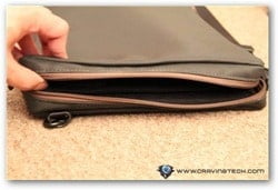 MacBook Air Wallet Review - zipper