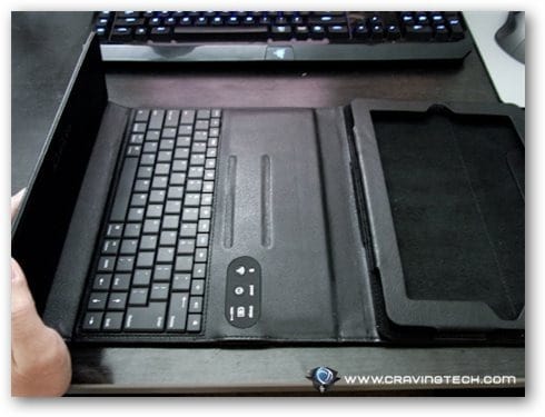 Rubata 2 Review - case with keyboard