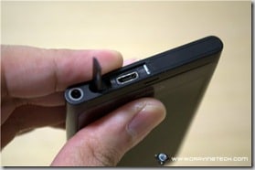 Nokia Lumia 800 usb slot