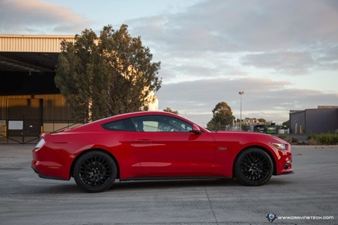 Ford Mustang 2016-8