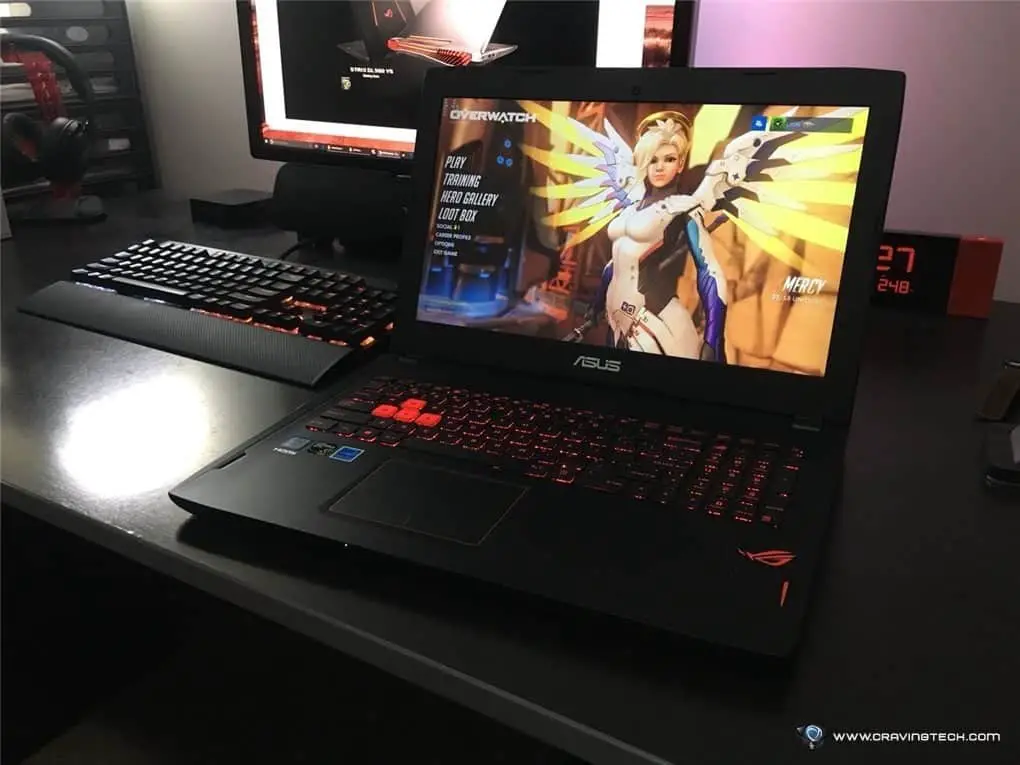 Overwatch on ASUS Gaming Laptop