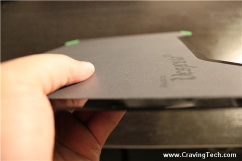 Razer Vespula Review thin surface