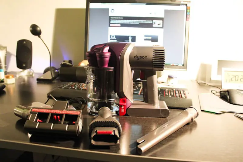 Dyson DC31 Unboxing