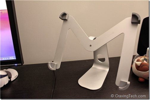 Titan iPad Stand Review - four rubber corners