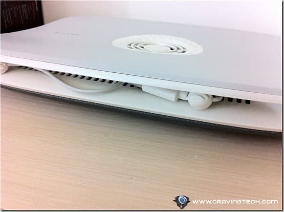 Belkin Cooling Lounge Review - compartment