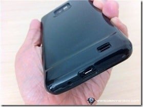 Belkin Grip Vue for Samsung Galaxy SII ports