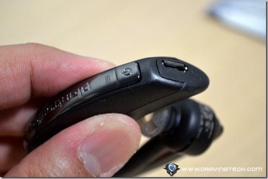 Plantronics Voyager PRO HD exposed usb slot