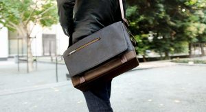 Get rid of that boring, old laptop bag! – Moshi Aerio Messenger Bag Review