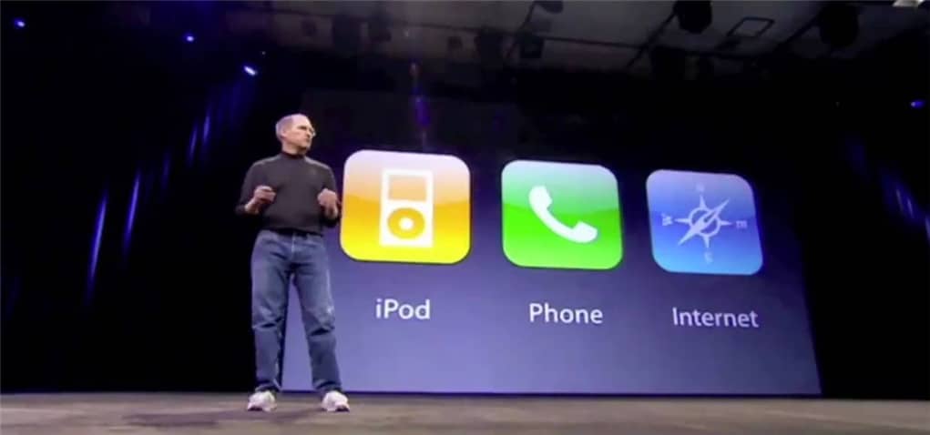 steve-jobs-on-iphone-launch