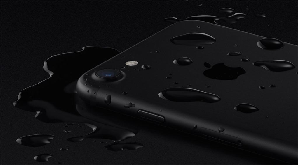 iPhone 7 splash resistant