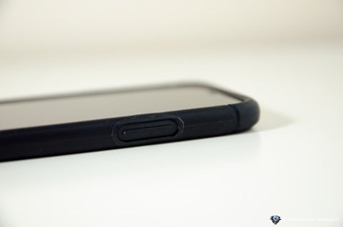 Tech21 iPhone X case screen protector-10