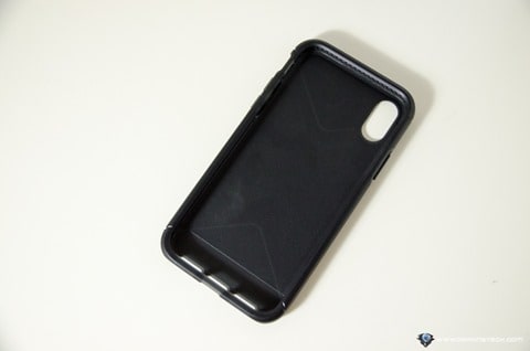 Tech21 iPhone X case screen protector-7