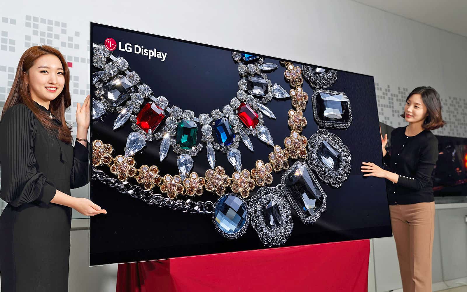 LG-Display-88-inch-8K-OLED-Display