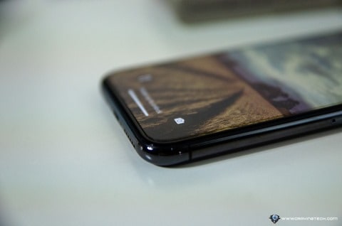 Belkin ScreenForce InvisiGlass Ultra iPhone X-11