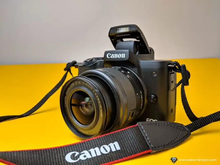 Canon EOS M50 Flash
