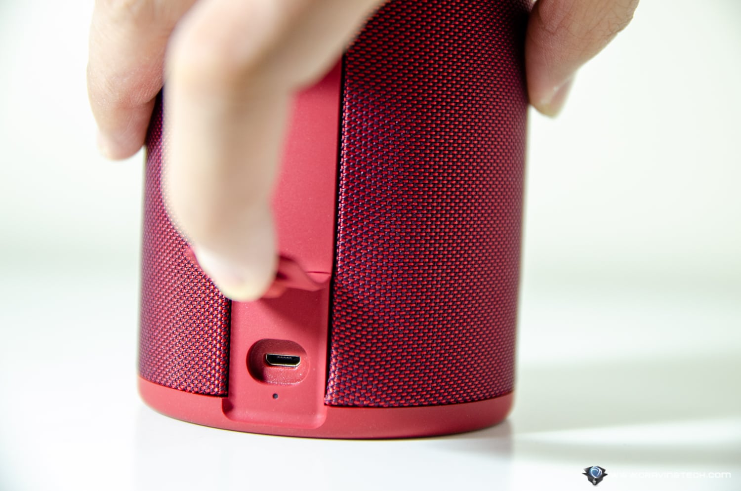 Ultimate Ears MEGABOOM 3 Review Rock the party with this speaker