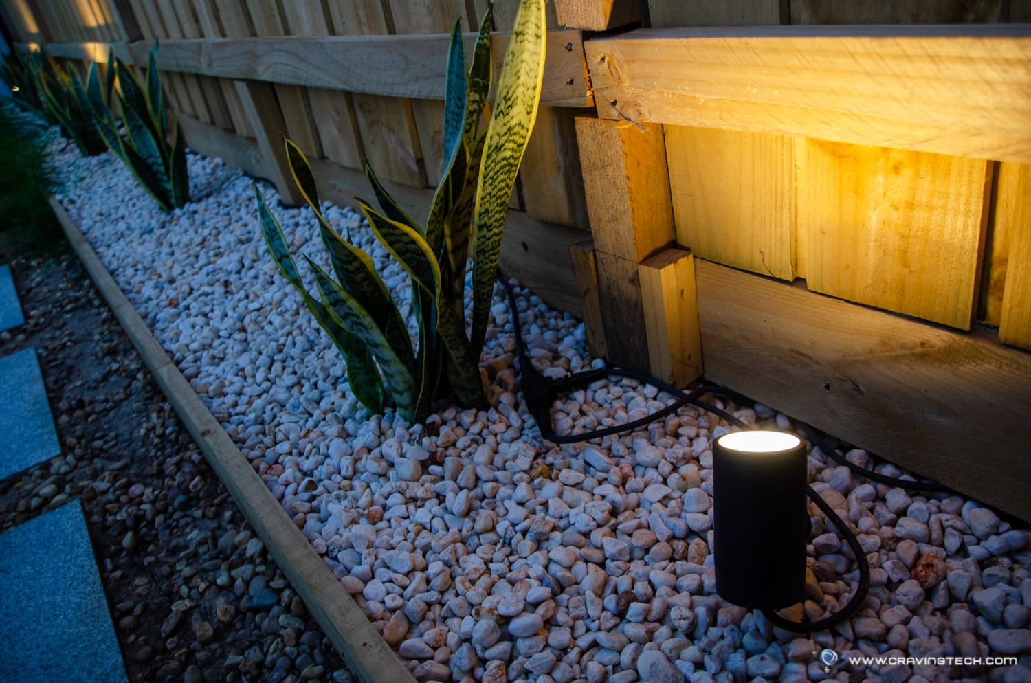 Philips Hue Outdoor Lily Spotlight-15