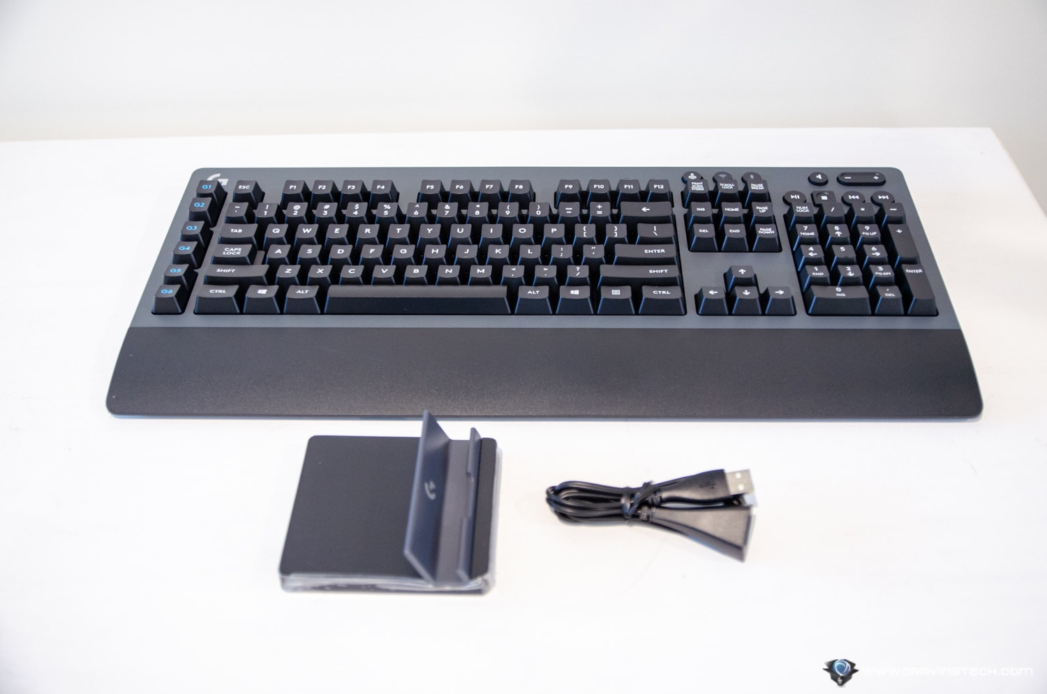 Logitech G613 Wireless Mechanical Gaming Keyboard Review - Packaging