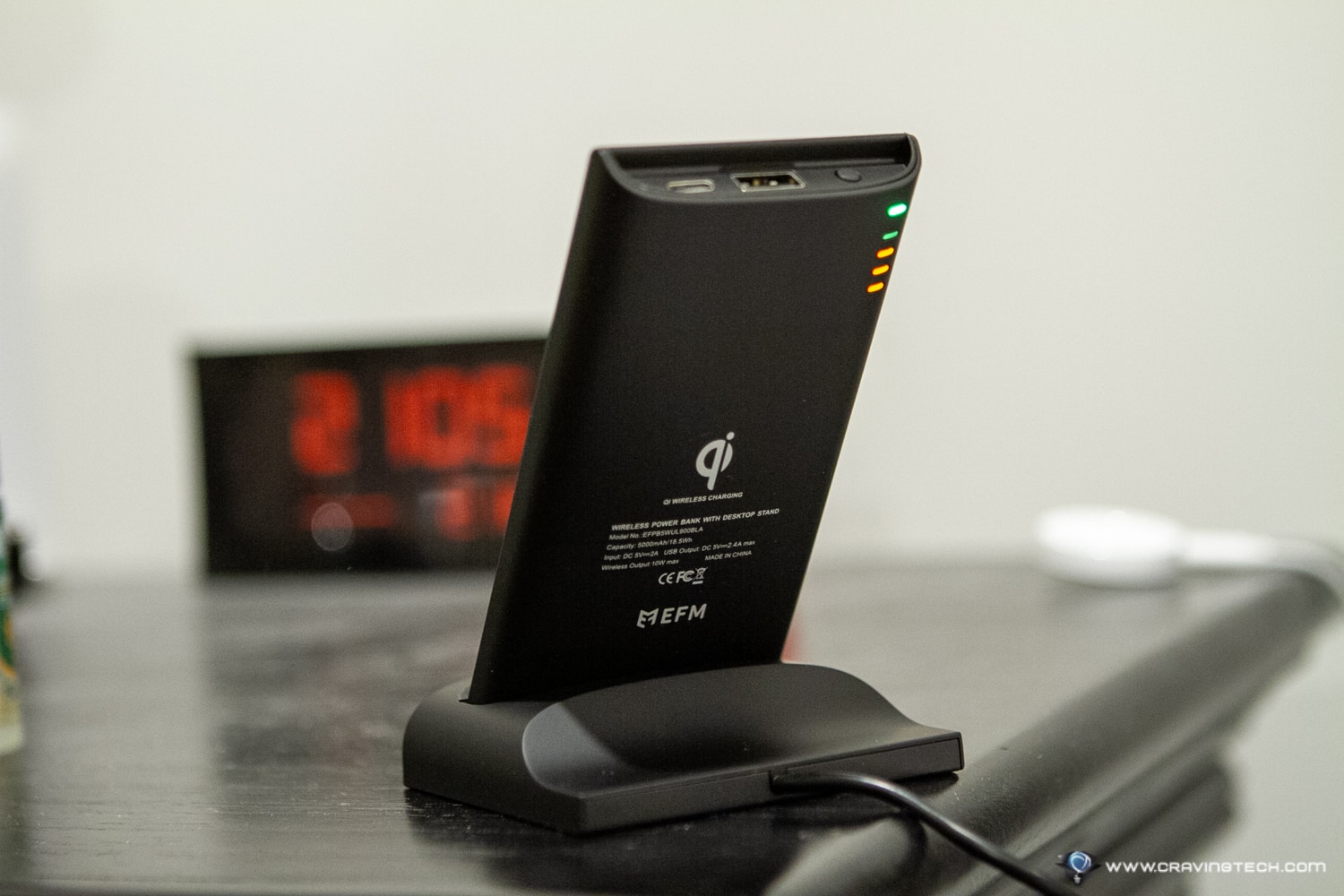 EFM charging desktop stand