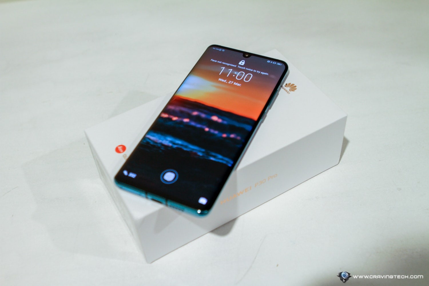 Huawei P30 Pro Review - Packaging