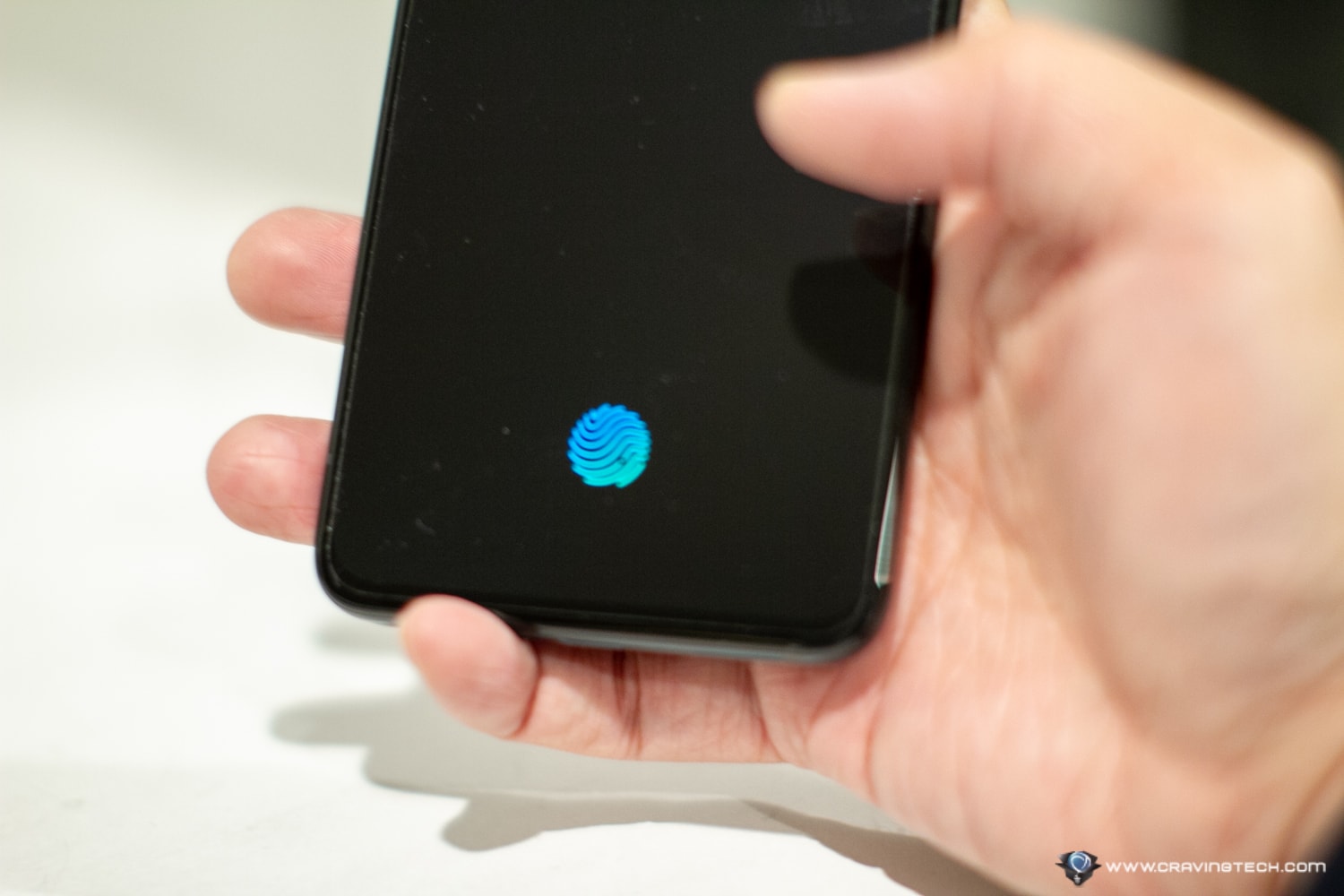 OPPO Reno 5G Review Fingerprint unlocking