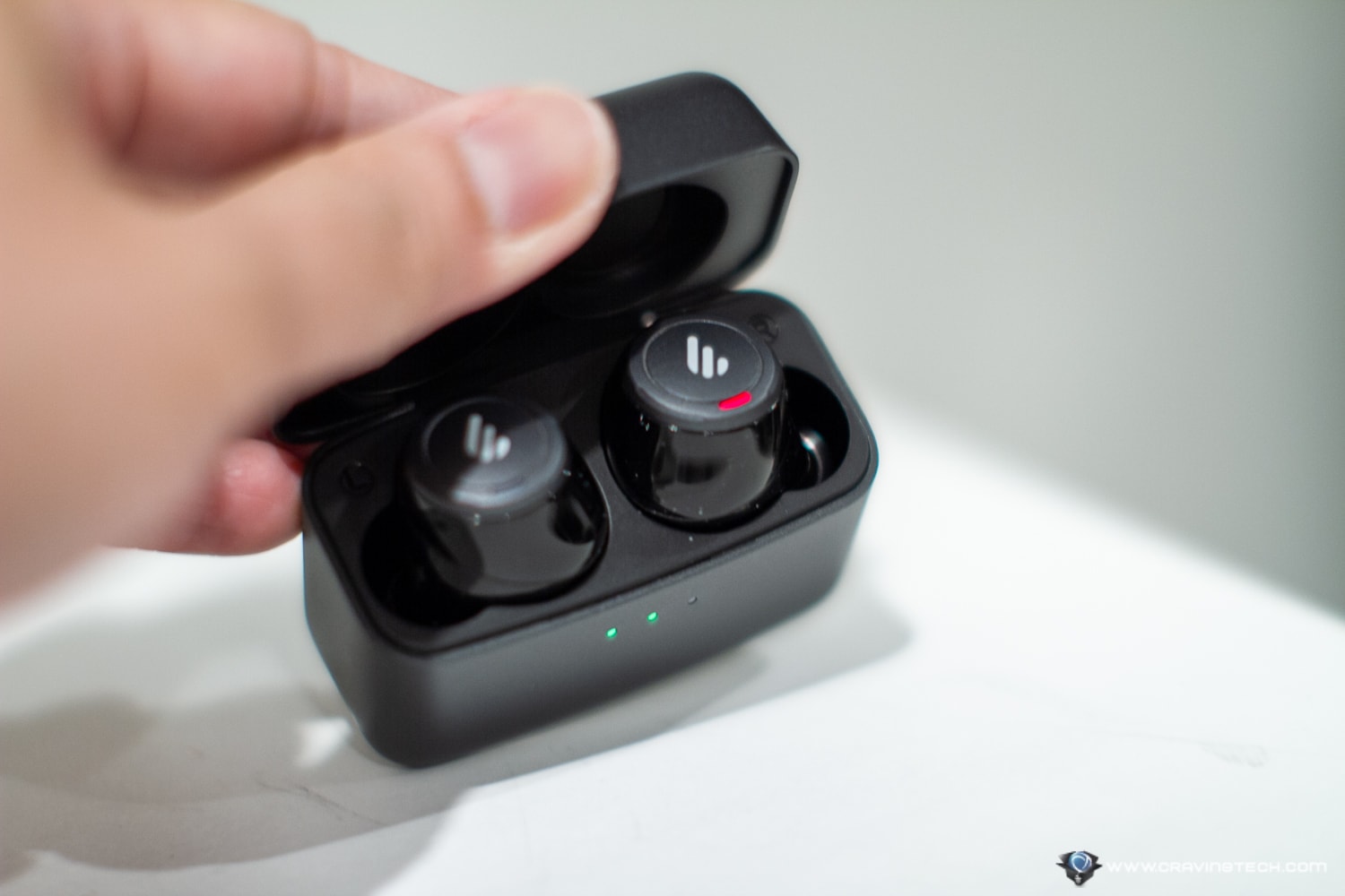 Edifier TWS5 Earbuds Review - Charging Case
