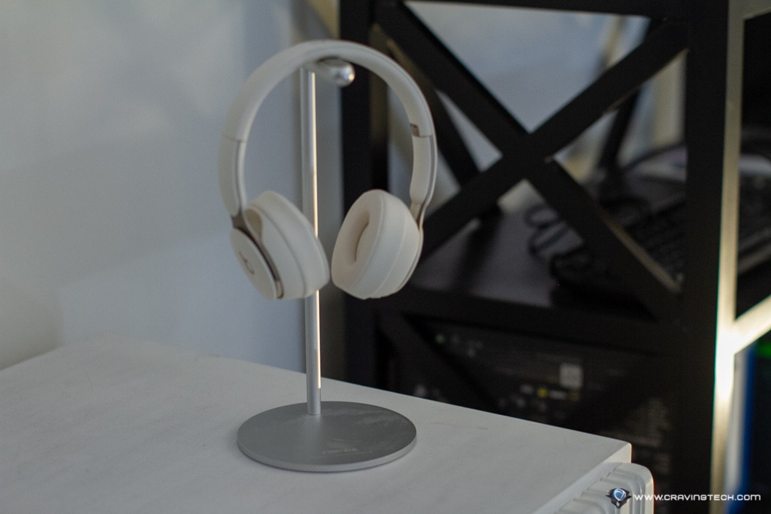 Apple Beats’ amazing noise-cancelling headphones – Beats Solo Pro Review