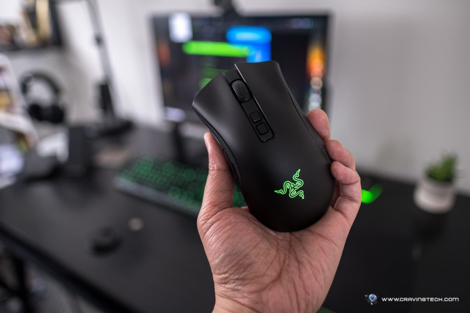 Razer DeathAdder V2 Pro Review - Razer's flagship mouse in 2020