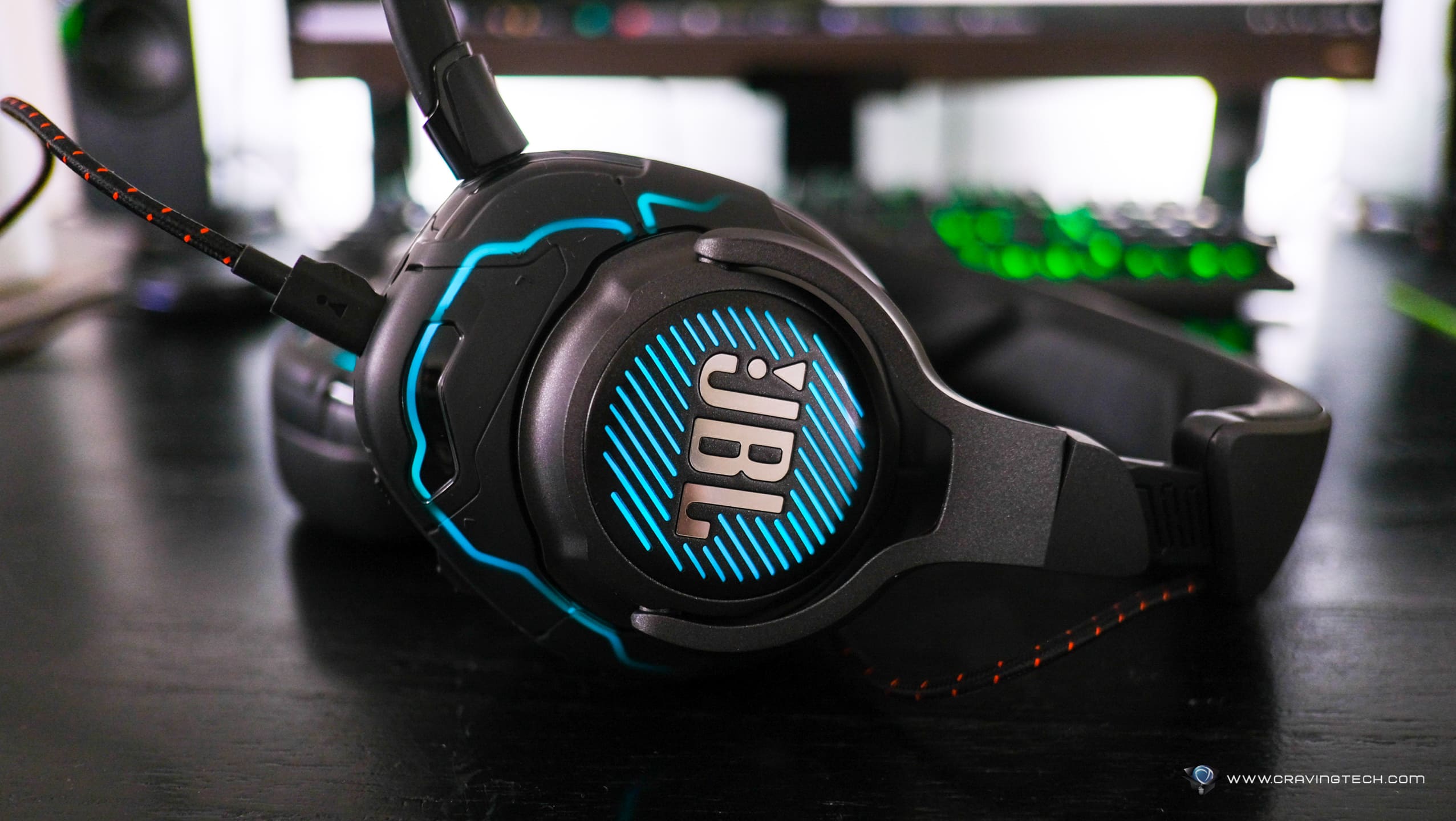 Premium gaming headset with Active Noise Cancelling - JBL Quantum 
