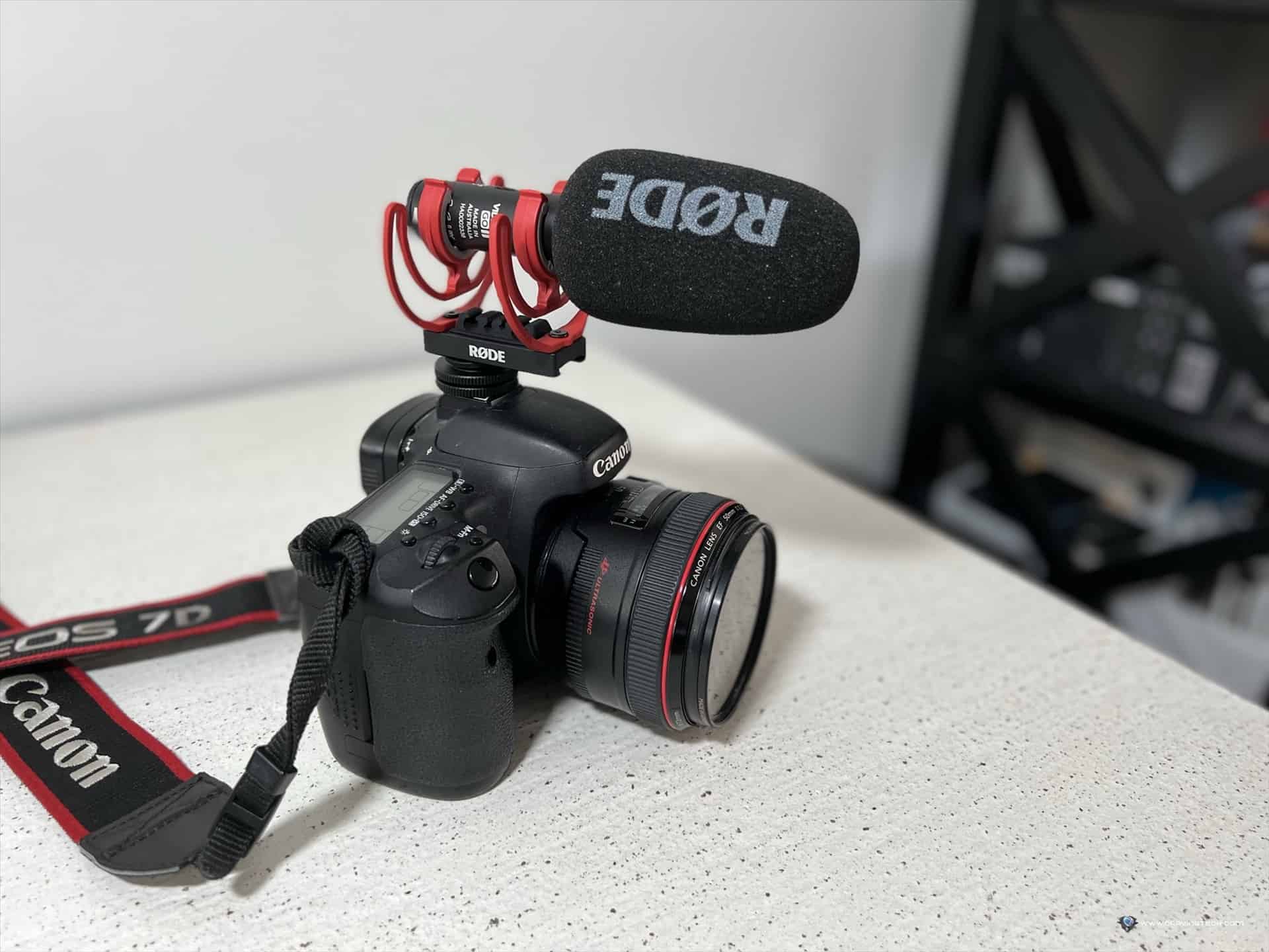 A compact, shotgun microphone for both DSLR camera AND your phone – RØDE VideoMic GO II Review
