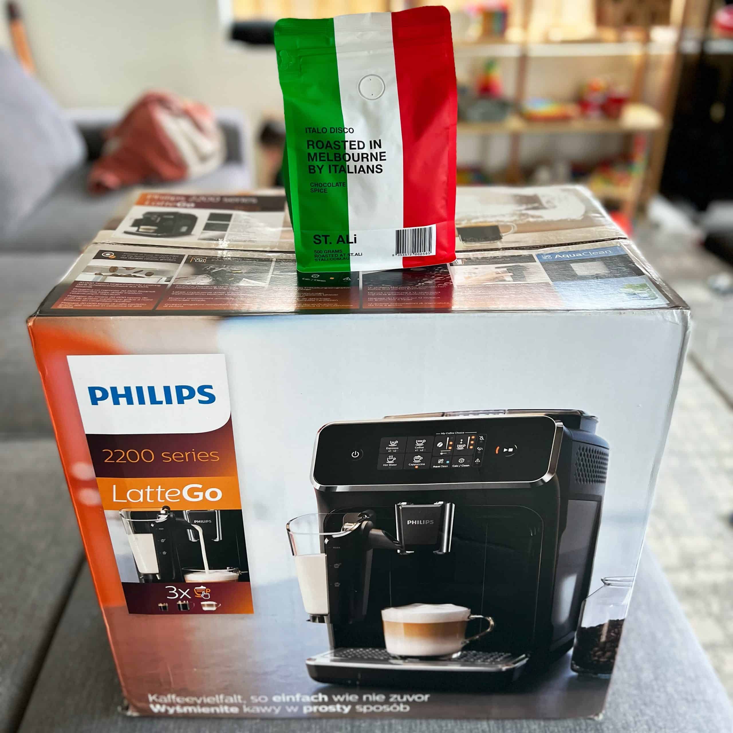 Like coffee capsule machines, but with coffee beans - Philips LatteGo  Series 2200 Review