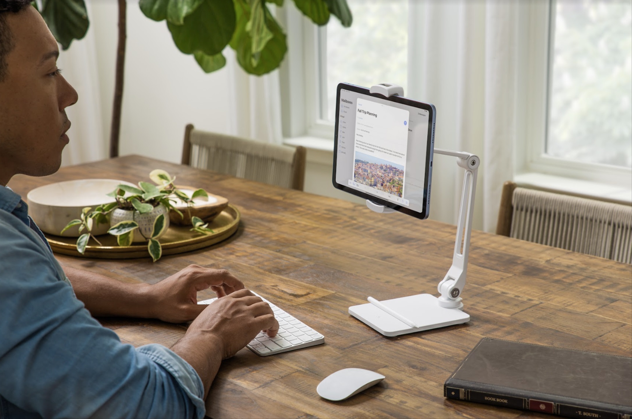 HoverBar Duo 2nd Gen iPad desk stand