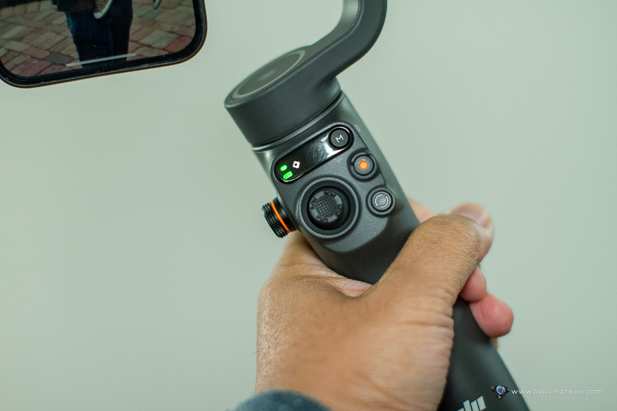 Make professional videos easily with your smartphone – DJI Osmo Mobile 6 Review