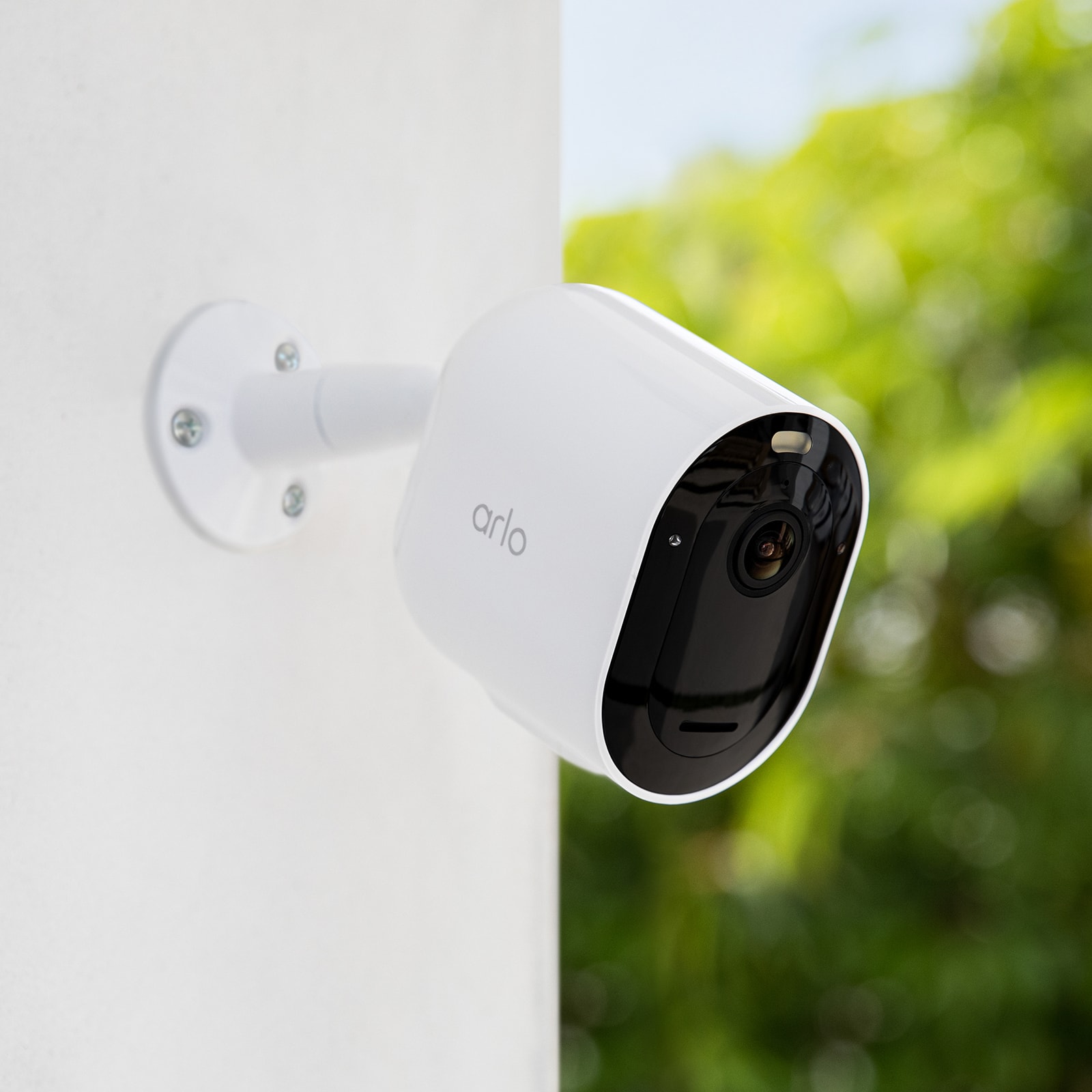 Arlo Pro 5 comes with 2K resolution, dual-band connection, and longer battery life than Arlo Pro 4