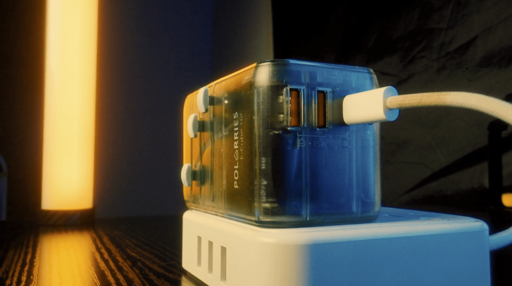 A Superfast 100W Travel Adapter - POLARRIES E-Cube 100 Review