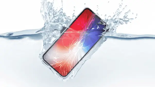 How-to-remove-water-from-iphone